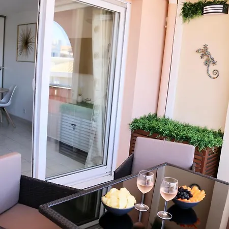 Port-fréjus, Le Consul, 2 Pièces Climatisé, Terrasse&parking Appartamento *