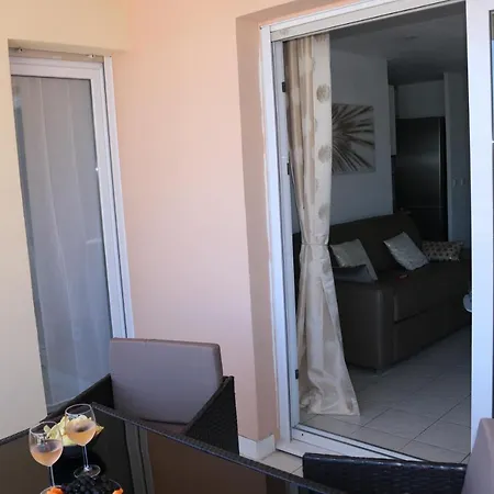 Port-frejus, Le Consul, 2 Pieces Climatise, Terrasse & Parking Apartment Frejus