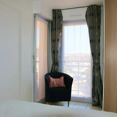 Apartment Port-frejus, Le Consul, 2 Pieces Climatise, Terrasse & Parking