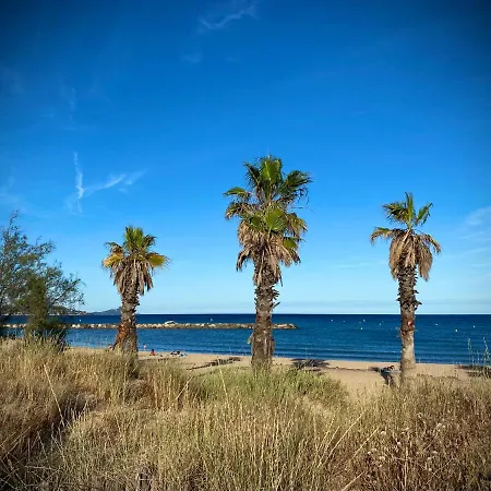Apartment Port-frejus, Le Consul, 2 Pieces Climatise, Terrasse & Parking