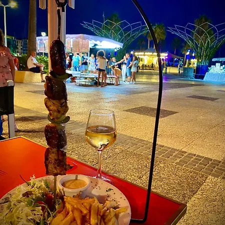 Port-fréjus, Le Consul, 2 Pièces Climatisé, Terrasse&parking Appartamento *