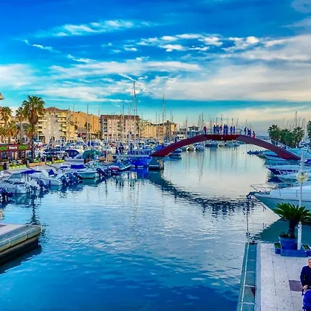 Port-frejus, Le Consul, 2 Pieces Climatise, Terrasse & Parking
